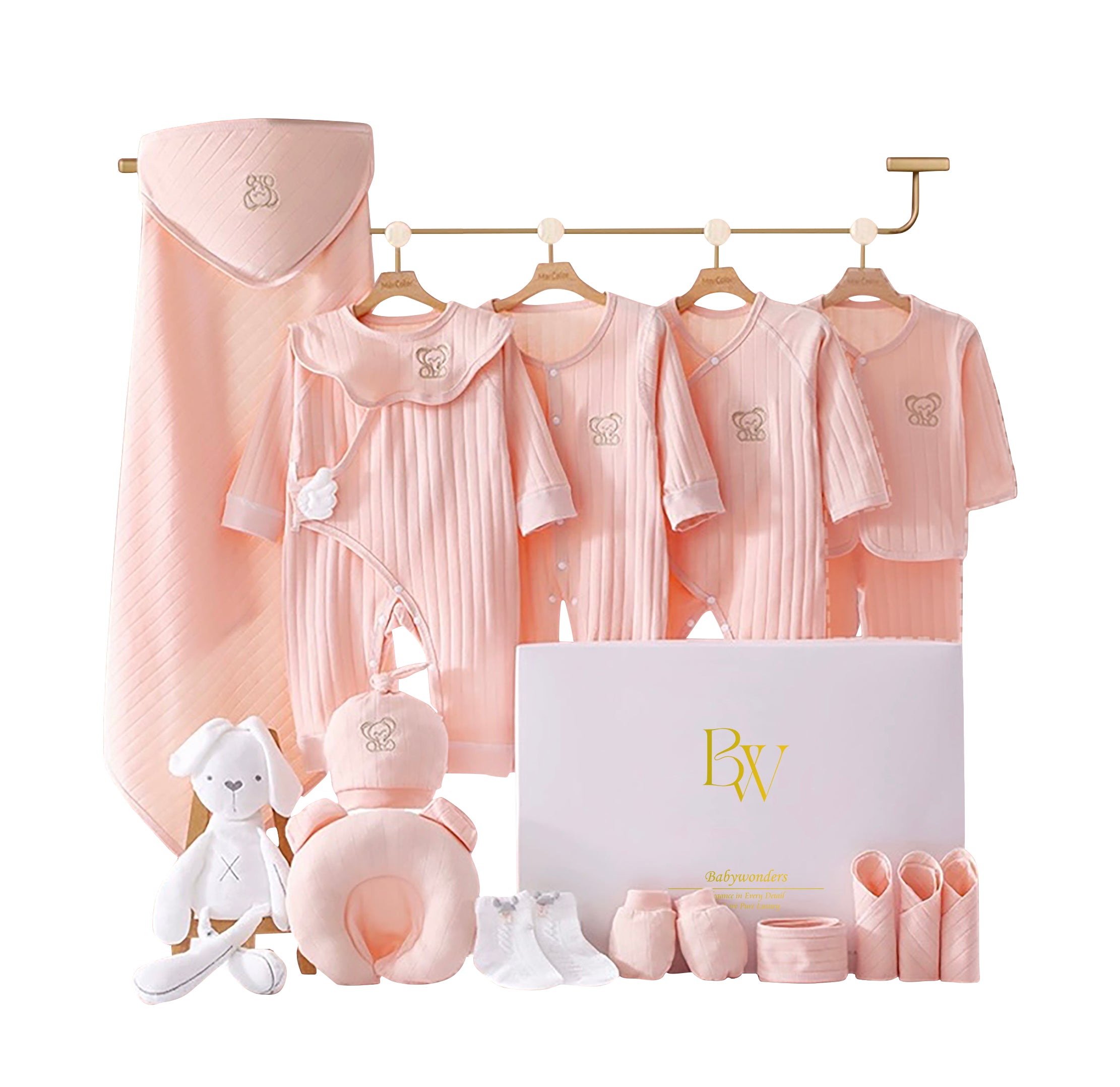 Elephant-themed newborn baby clothes gift set