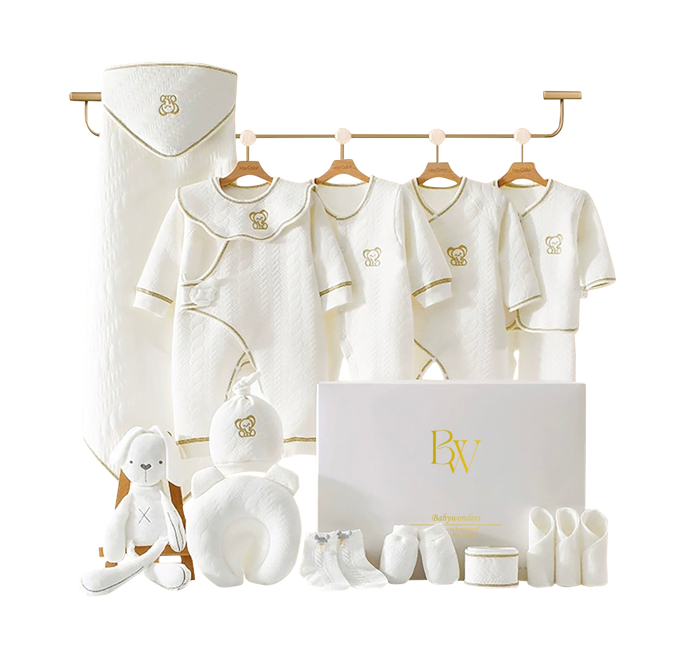 Elephant-themed newborn baby clothes gift set