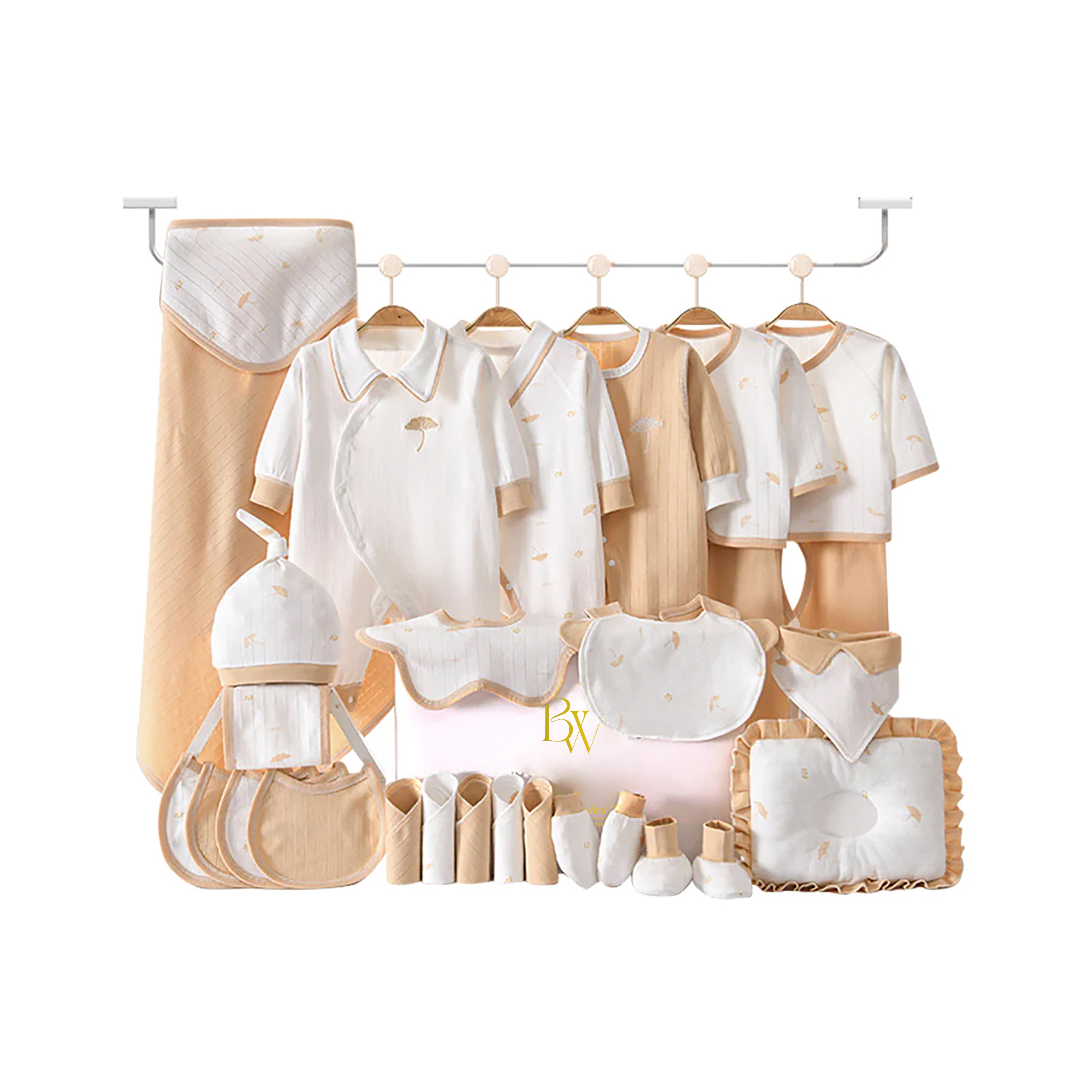 Cosy Night baby gift set with cotton baby clothes for newborns