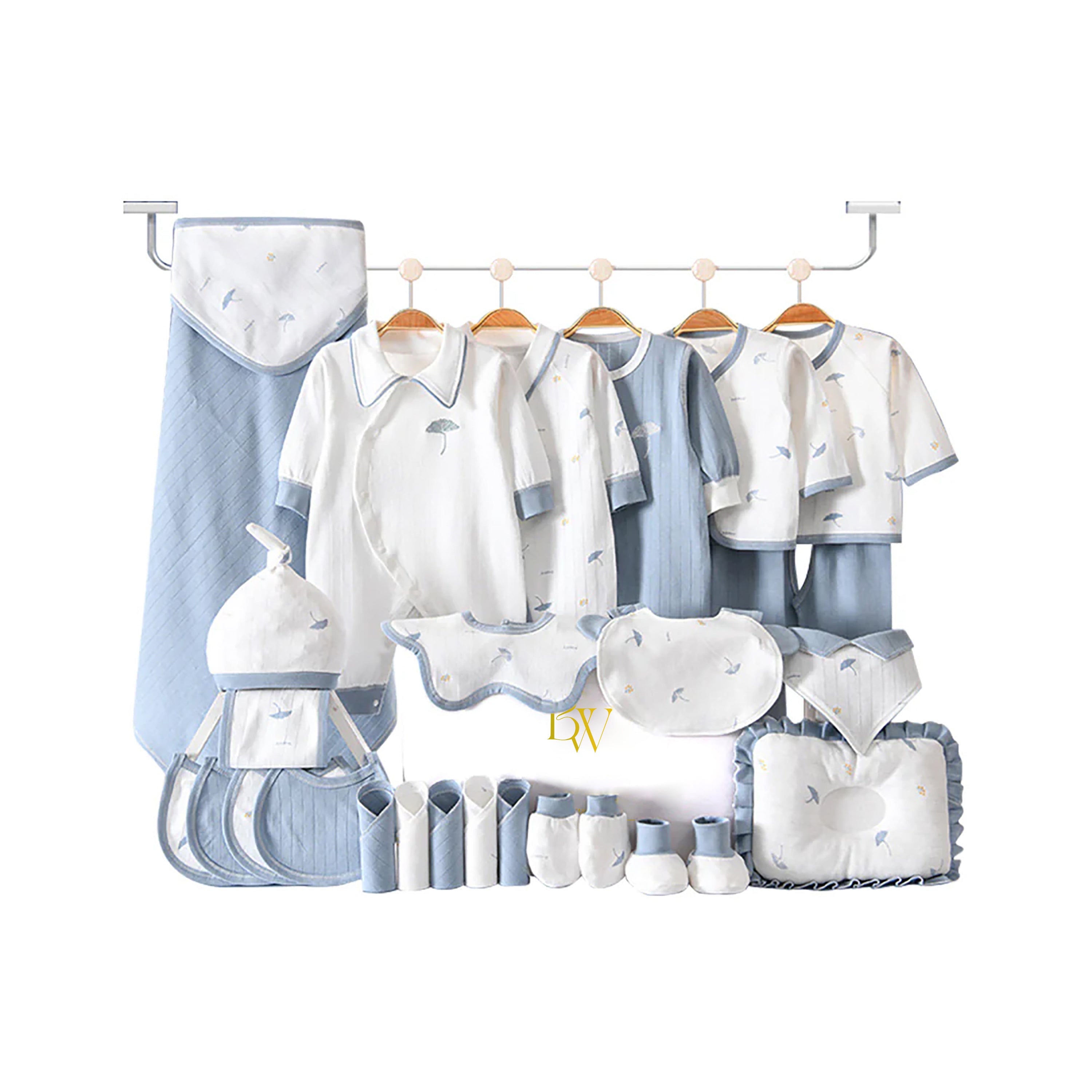 Cosy Night baby gift set with cotton baby clothes for newborns