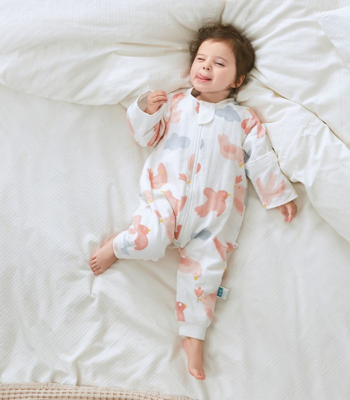 Shop baby bodysuits & pants – comfortable, breathable outfits for everyday use in Babywonders UK