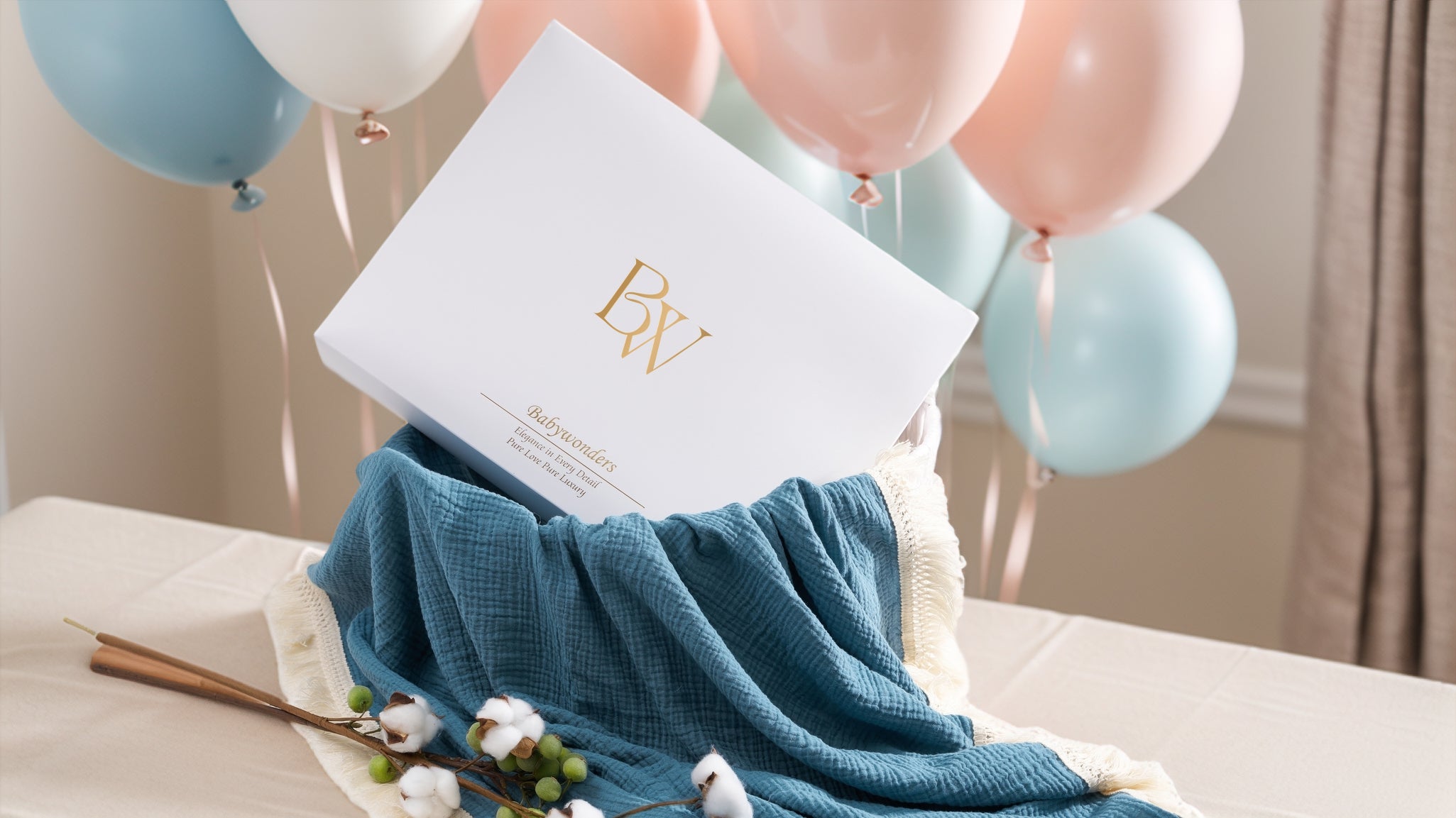 All-season baby gift set with 20 neutral-toned essentials, perfect for newborns and baby showers.