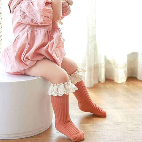 Vintage Ruffle Knit Baby Socks – Soft Cotton Socks with Lace Frill Cuff