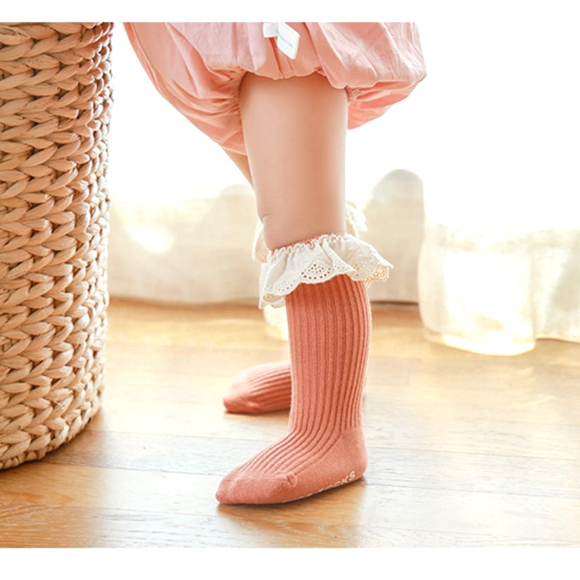 Vintage Ruffle Knit Baby Socks – Soft Cotton Socks with Lace Frill Cuff