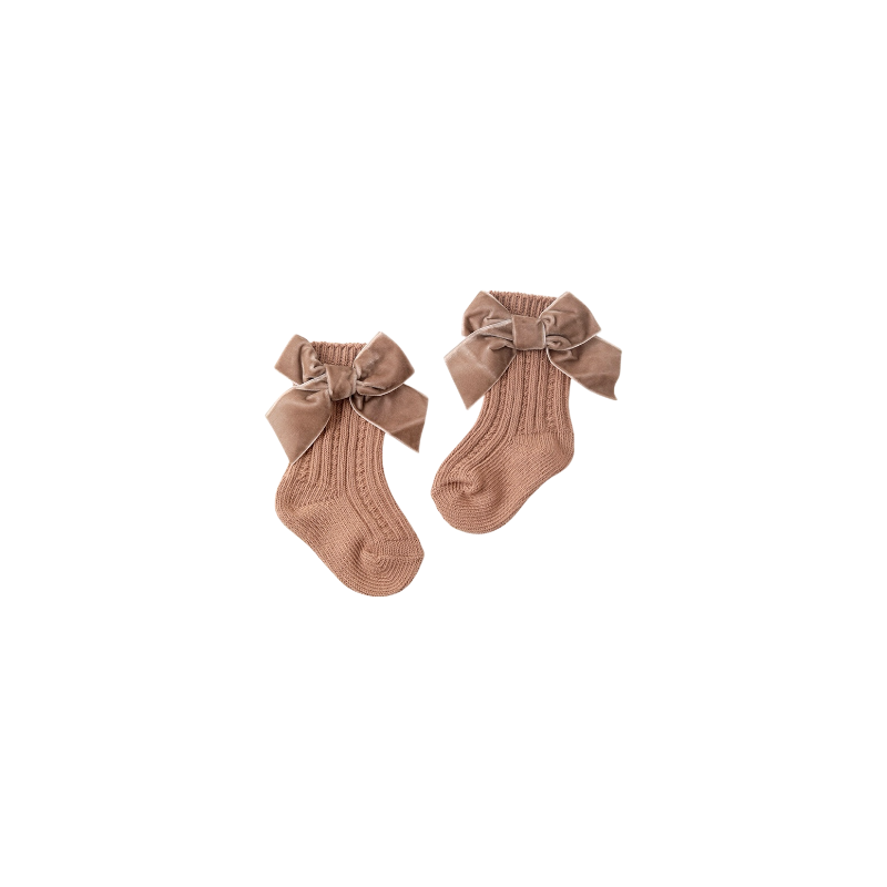 Brown baby socks with large velvet bow — warm cotton knit socks for newborns and infants.
