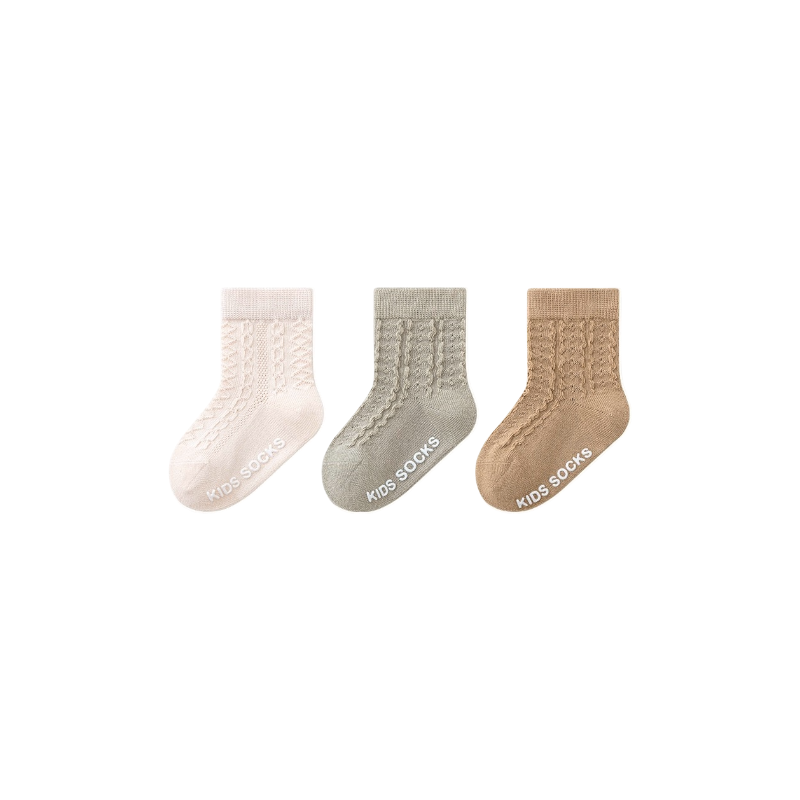 Neutral cable knit baby socks with non-slip sole – soft breathable cotton design
