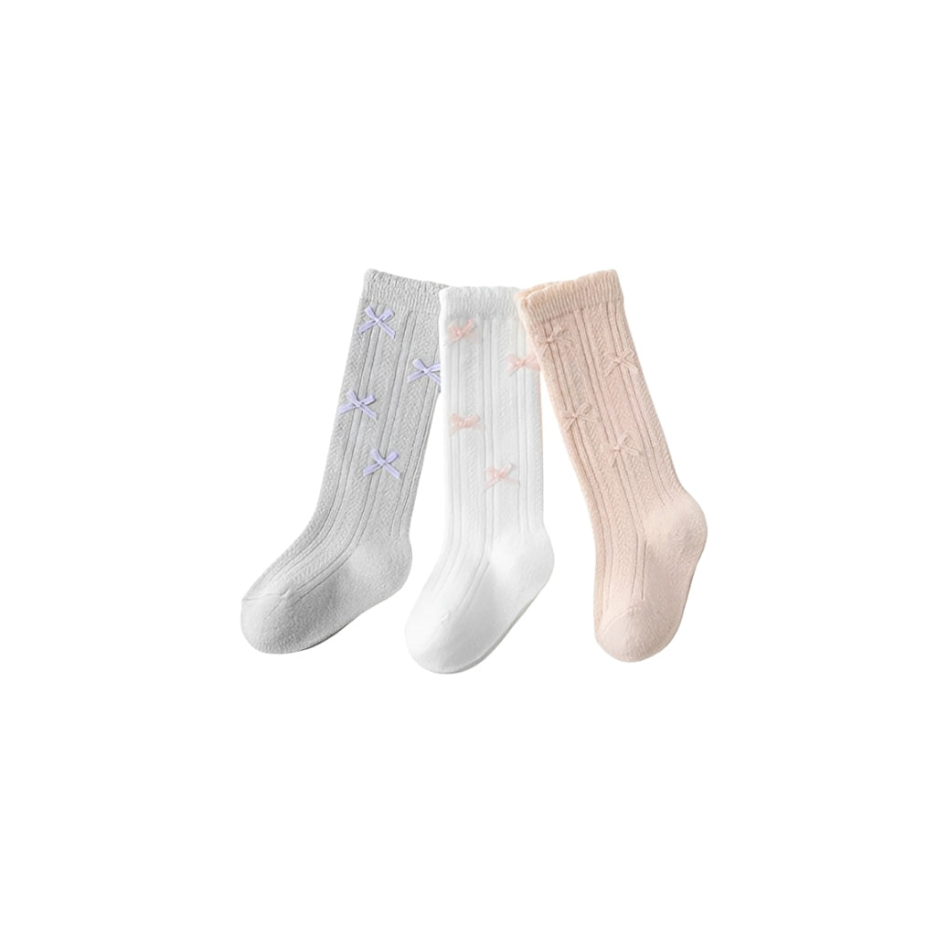 Folded cotton knit baby socks in neutral tones – soft and elegant design